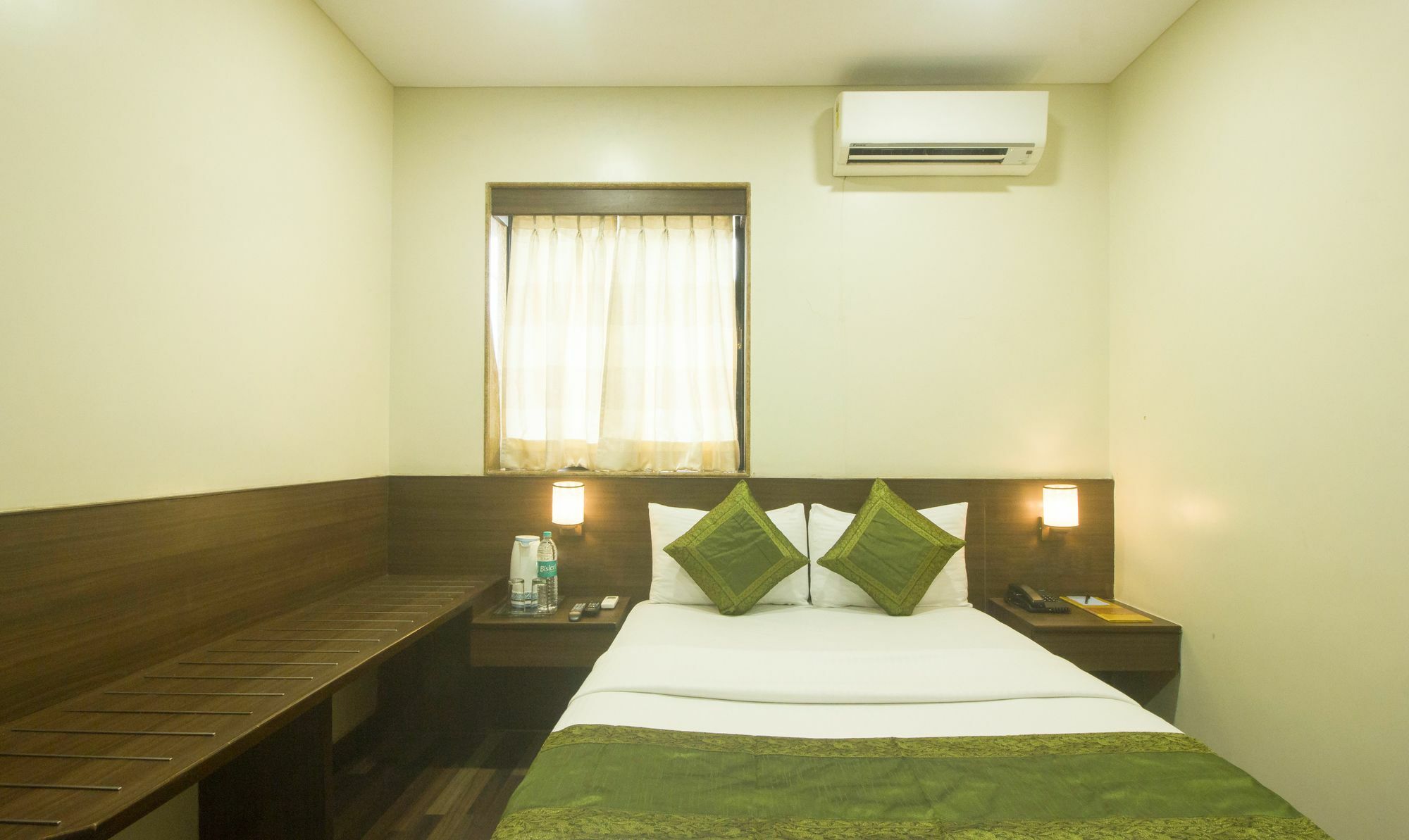 Treebo Trend Rosewood Hotel Mumbai Exterior photo